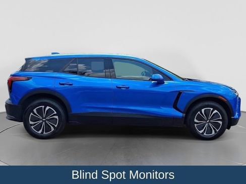 Used 2024 Chevrolet Blazer EV LT AWD/4WD image 9