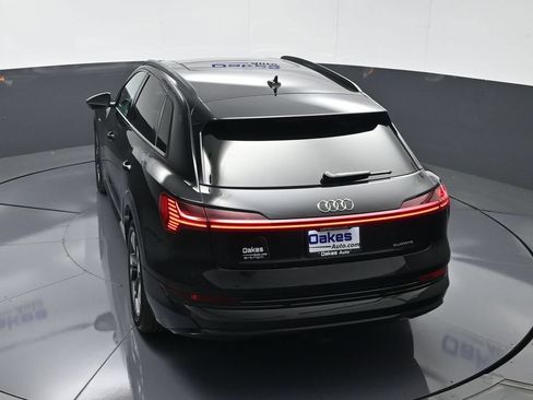 Used 2022 Audi e-tron Premium w/ Convenience Plus Package AWD/4WD image 49
