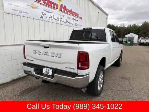 New 2026 RAM 2500 Laramie AWD/4WD image 12