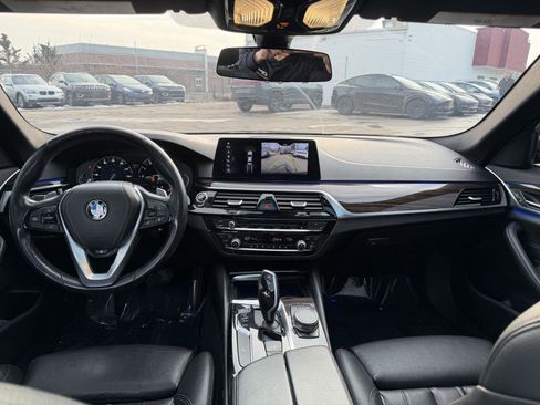 Used 2018 BMW 530i xDrive image 22
