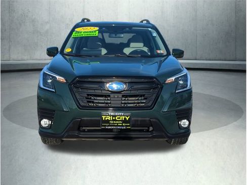 Used 2022 Subaru Forester Premium image 10