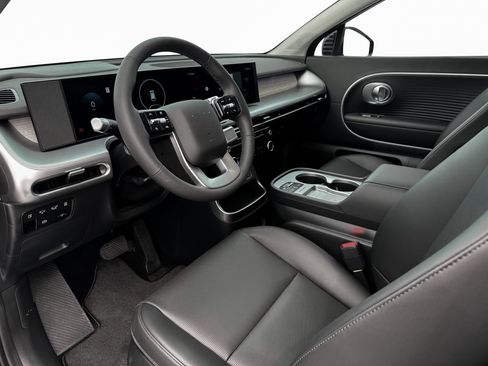 New 2026 Hyundai Ioniq 9 SEL AWD/4WD image 14