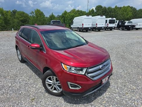 Used 2017 Ford Edge SEL w/ Equipment Group 201A FWD image 2