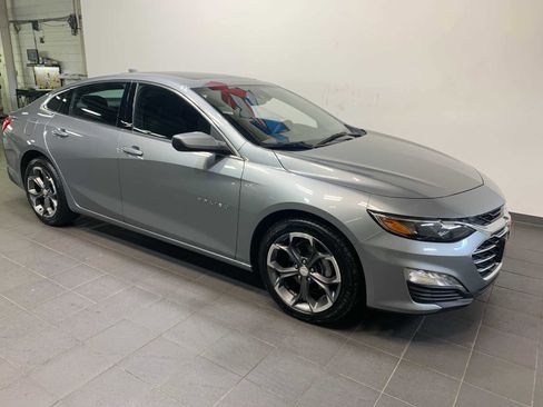 Used 2023 Chevrolet Malibu LT image 2