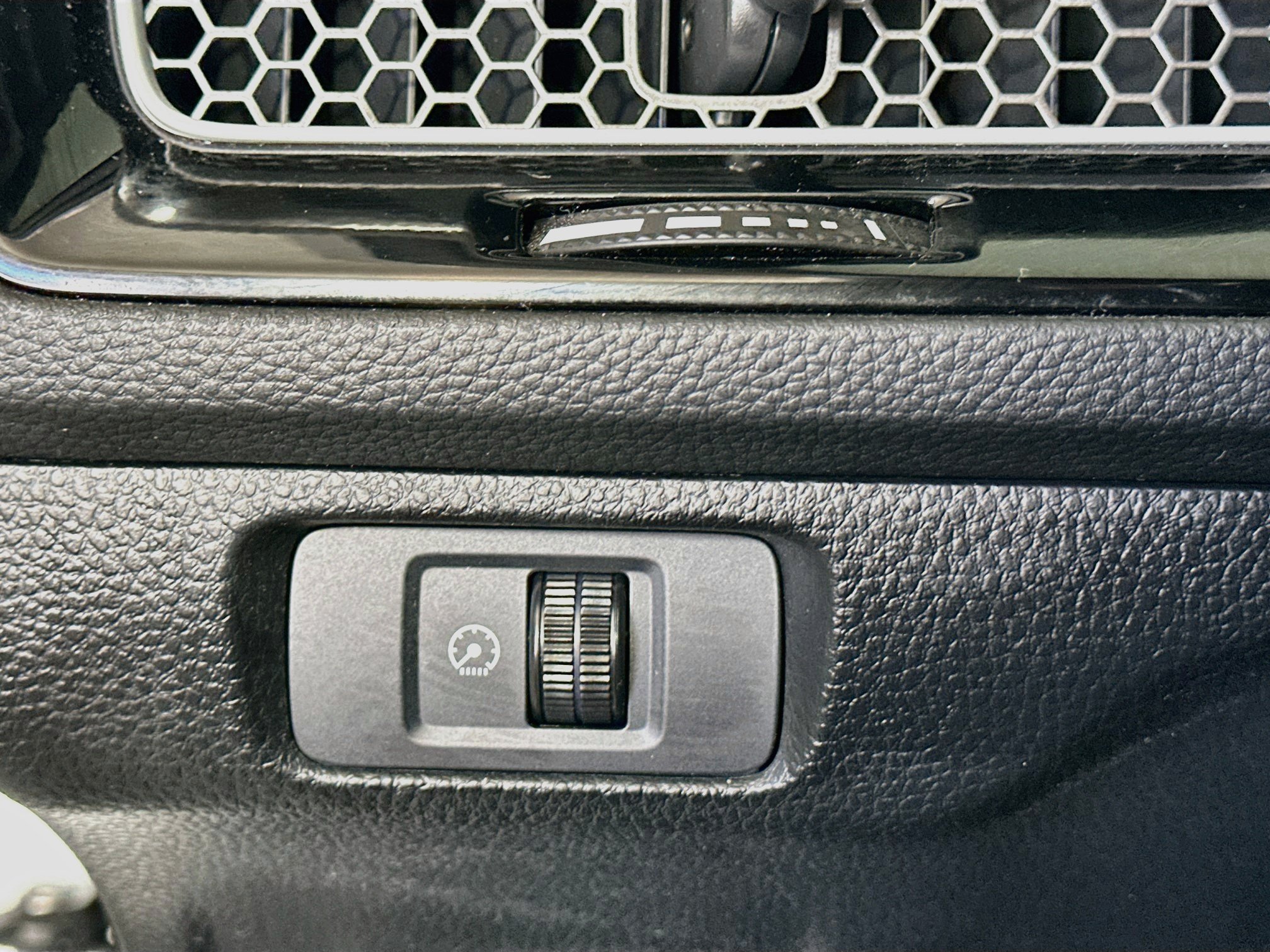 Used 2025 Honda Civic Sport image 17