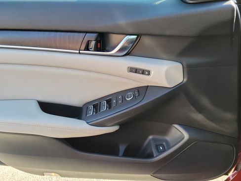 Used 2022 Honda Accord Touring image 26