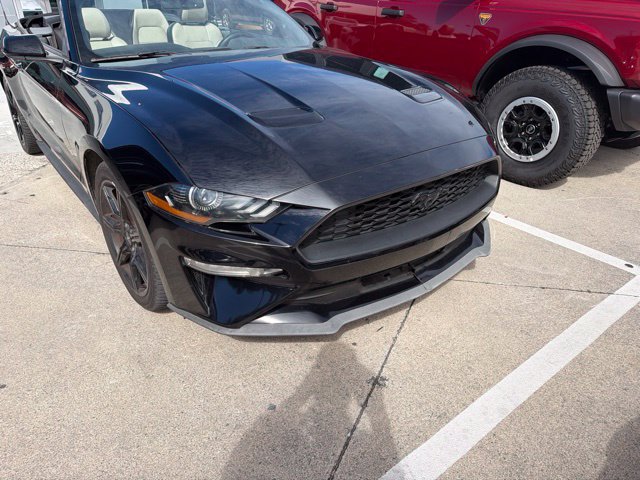 Used 2018 Ford Mustang Premium w/ Black Accent Package RWD image 9