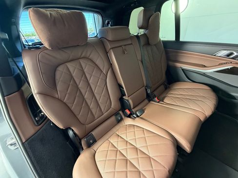 Used 2026 BMW X7 xDrive40i image 34