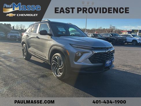 Certified 2024 Chevrolet TrailBlazer RS w/ Convenience Package image 3