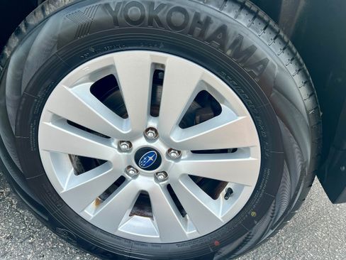 Used 2016 Subaru Outback 2.5i Premium w/ Popular Package #1 AWD/4WD image 10