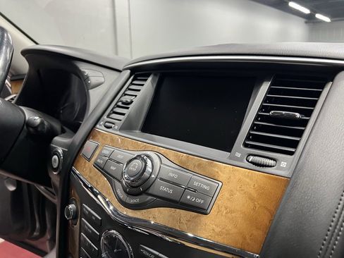 Used 2011 INFINITI QX56 4WD w/ Theater Pkg image 39