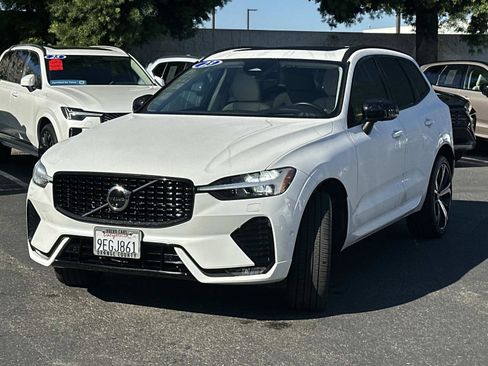 Certified 2023 Volvo XC60 B5 Ultimate image 8