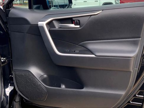 Used 2024 Toyota RAV4 XLE Premium image 22