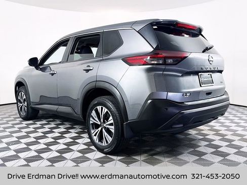 Certified 2022 Nissan Rogue SV image 21