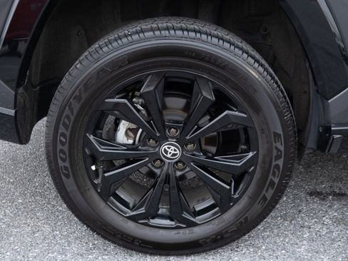 Used 2023 Toyota RAV4 XSE image 40