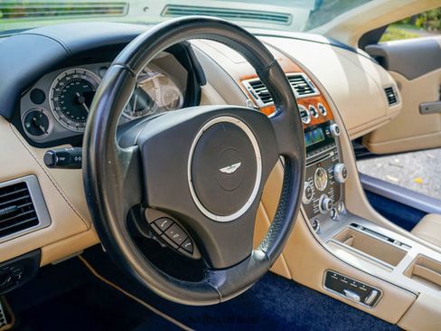 Used 2015 Aston Martin DB9 Volante image 49
