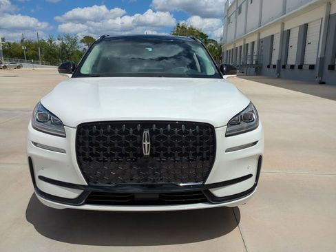 Used 2023 Lincoln Corsair Reserve w/ Equipment Group 201A FWD image 2