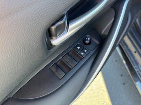 Certified 2025 Toyota Corolla SE image 11