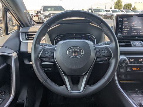 Used 2021 Toyota RAV4 XSE AWD/4WD image 17
