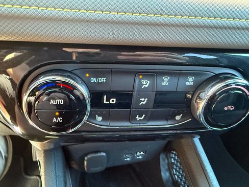 Used 2025 Chevrolet TrailBlazer ACTIV w/ Convenience Package AWD/4WD image 36