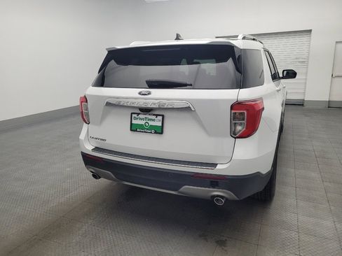 Used 2023 Ford Explorer Limited image 7
