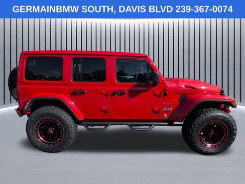 Used 2023 Jeep Wrangler Unlimited Sahara AWD/4WD image 4