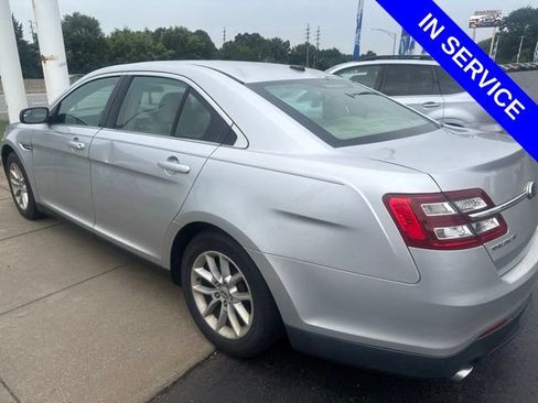 Used 2013 Ford Taurus SE FWD image 5
