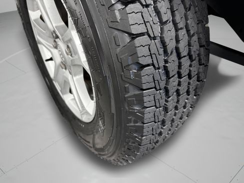 Used 2022 Jeep Wrangler Sport AWD/4WD image 38