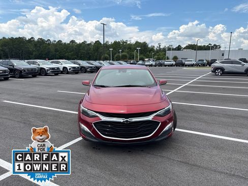 Used 2023 Chevrolet Malibu RS FWD image 2