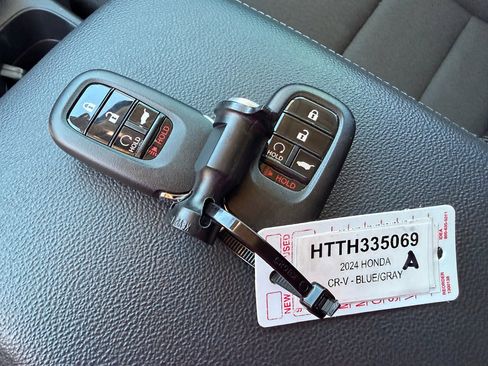 Certified 2024 Honda CR-V EX image 33