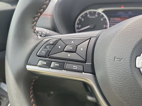 Used 2025 Nissan Sentra SR FWD image 20