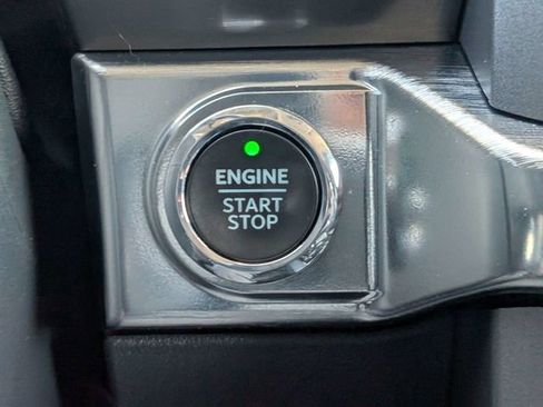 Used 2022 Ford F150 Lariat AWD/4WD image 30
