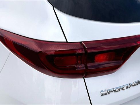 Used 2021 Kia Sportage EX w/ EX Technology Package FWD image 30