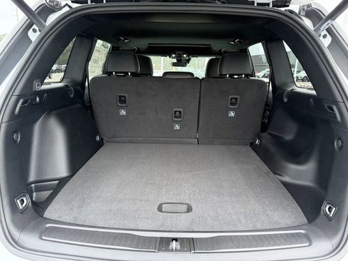 New 2025 Jeep Grand Cherokee Altitude image 23