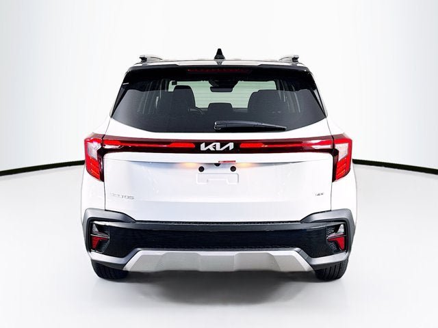 Certified 2025 Kia Seltos S AWD/4WD image 6