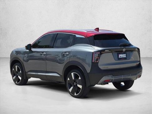 Used 2025 Nissan Kicks SR FWD image 8