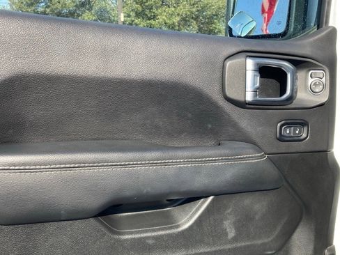 Used 2022 Jeep Gladiator Overland w/ Popular Equipment Package image 13