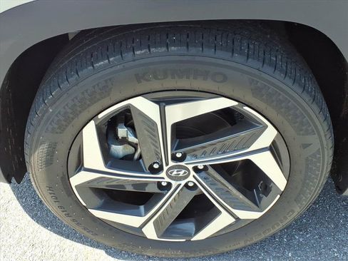 Certified 2024 Hyundai Tucson SEL w/ Convenience Package FWD image 8