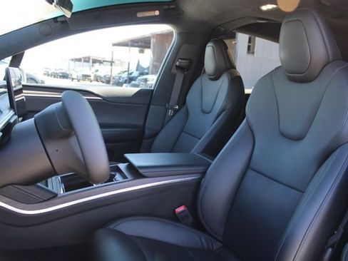 Used 2023 Tesla Model X AWD/4WD image 34
