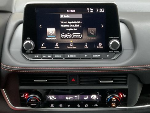 Used 2026 Nissan Rogue Rock Creek image 17