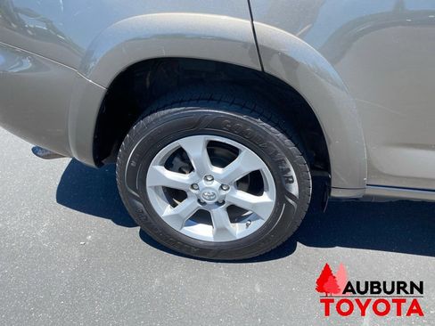 Used 2011 Toyota RAV4 Limited w/ Limited Extra Value Pkg AWD/4WD image 10