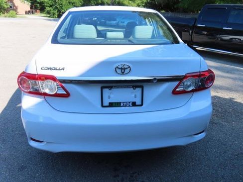 Used 2013 Toyota Corolla L FWD image 7