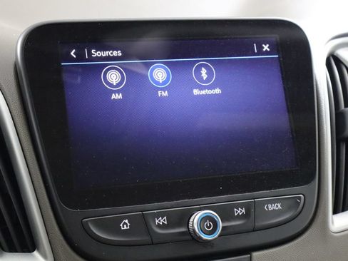 Used 2022 Chevrolet Malibu LS w/ Driver Confidence Package II FWD image 29