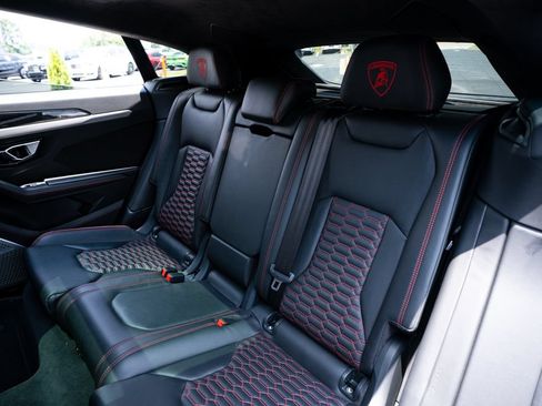 Used 2021 Lamborghini Urus AWD/4WD image 52