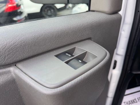 Used 2021 Chevrolet Express 2500 w/ Communications Package image 14