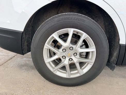Used 2023 Chevrolet Equinox LT image 14