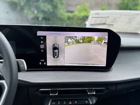 New 2026 Audi Q3 quattro 2.0T AWD/4WD image 18