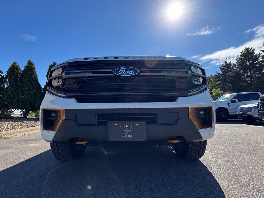 Used 2025 Ford Expedition Tremor AWD/4WD image 5