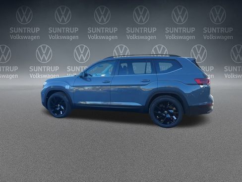 New 2026 Volkswagen Atlas SE image 13