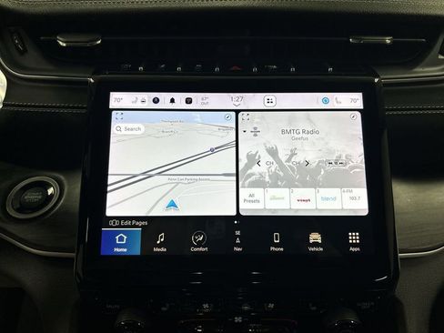Used 2023 Jeep Grand Cherokee Limited w/ Luxury Tech Group II AWD/4WD image 14
